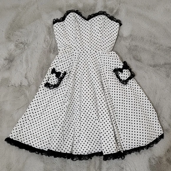 Vintage Style Black And White Lace Polka Dot Dress - Picture 1 of 9